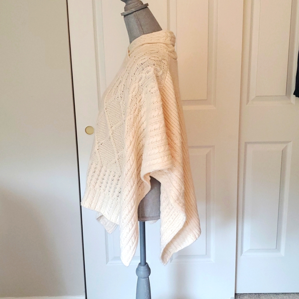 Moda Women's Cream Cable Knit Poncho Sweater One Size - Picture 6 of 6